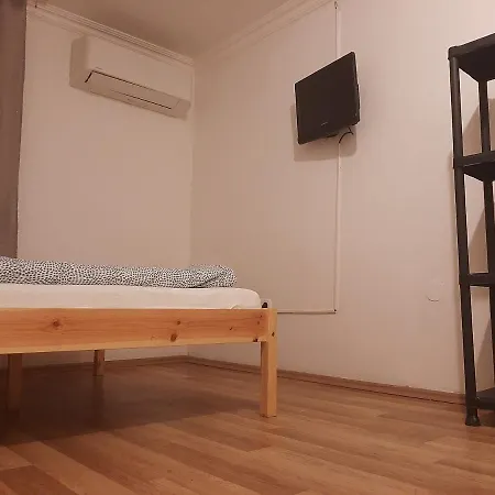 Apartment Apartman Vorosmarty