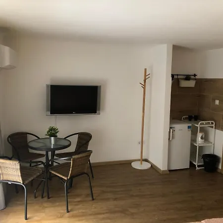 Apartment Apartman Vorosmarty